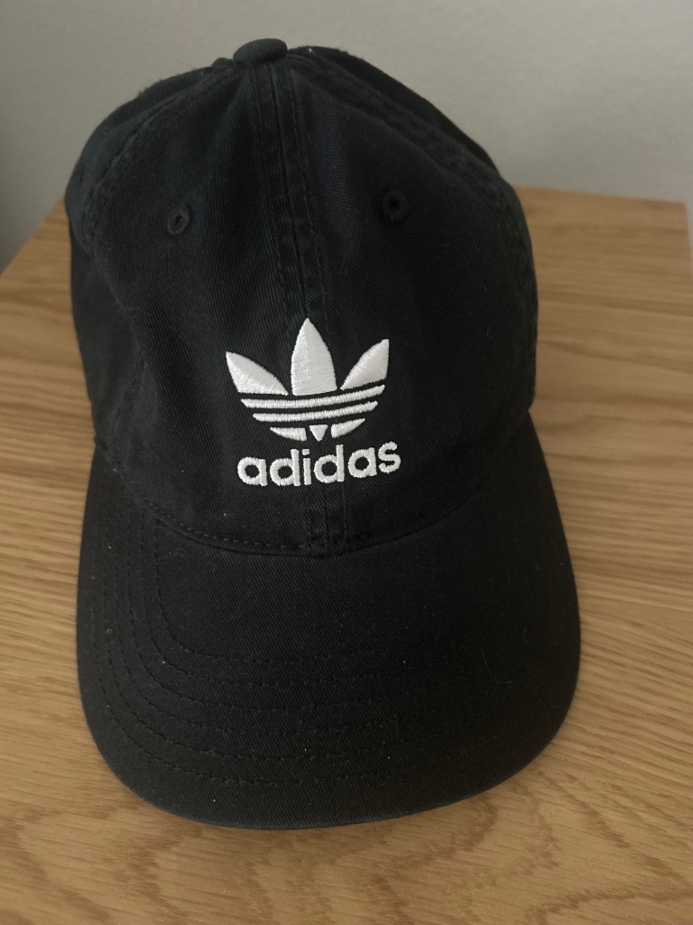 NWT Adidas women’s black baseball cap
